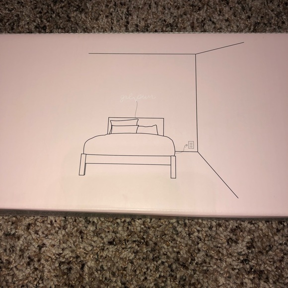 Grl Pwr Light up Sign - Picture 3 of 4